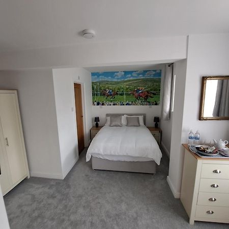 Bed and Breakfast Westleigh House Fishbourne  Экстерьер фото