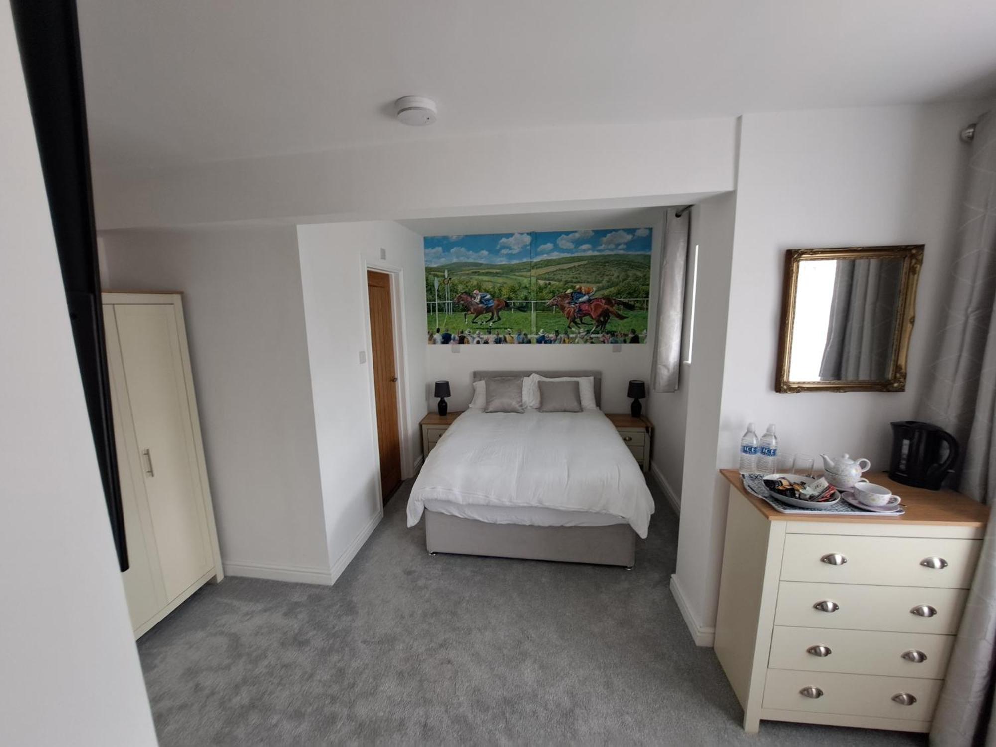 Bed and Breakfast Westleigh House Fishbourne  Экстерьер фото